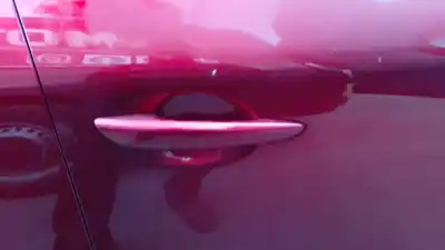 Second-hand car spare part exterior right front door handle for mazda 3 sedán 2.5 e-skyactiv-g oem iam references bcjh58410epr