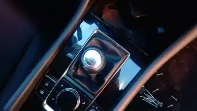 Second-hand car spare part gear lever for mazda 3 sedán 2.5 e-skyactiv-g oem iam references bckn46100a