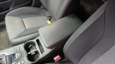Pièce détachée automobile d'occasion ACCOUDOIR CENTRAL pour SUBARU XV (GT) 2.0 I AWD (GT7) Références OEM IAM 92114FL102VH  