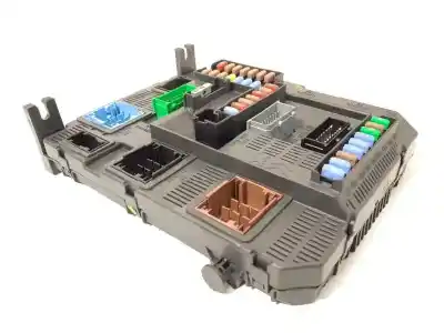 Peça sobressalente para automóvel em segunda mão caixa de fusíveis e relés por peugeot 208 i (ca_, cc_) 1.6 hdi / bluehdi 75 referências oem iam 9807531680