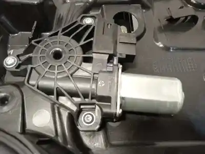 Recambio de automóvil de segunda mano de elevalunas trasero derecho para mercedes clase a (w176) a 45 amg 4-matic edition 1 (176.052) referencias oem iam a1767300279 a2469063200 