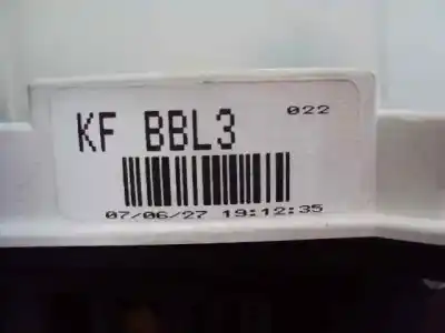 Recambio de automóvil de segunda mano de cuadro instrumentos para mazda 3 berlina (bk) 2.0 diesel cat referencias oem iam kfbbl3  