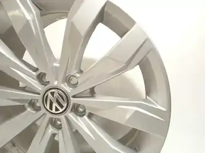 İkinci el araba yedek parçası yorulmak için volkswagen t-roc advance style oem iam referansları 2ga601025a 2ga601025a8z8 