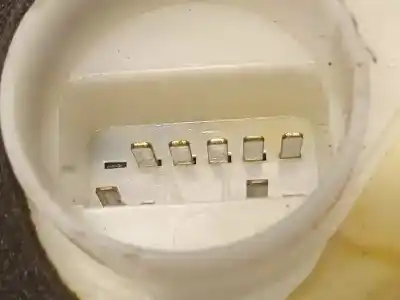 İkinci el araba yedek parçası sag ön kapi kilidi için suzuki swift berlina (mz) gl oem iam referansları 8220162j30  