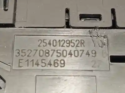 Peça sobressalente para automóvel em segunda mão botão / interruptor elevador vidro dianteiro esquerdo por renault megane iv berlina 5p 1.2 tce energy referências oem iam 254012952r  