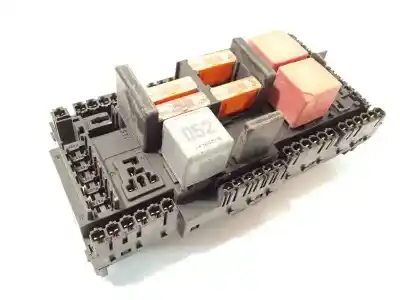 Second-hand car spare part fuse box unit for mercedes-benz clase e familiar (bm 213) e 220 d (213.204) oem iam references a2139068801 Second-hand car spare part fuse box unit for mercedes-benz clase e familiar (bm 213) e 220 d (213.204) oem iam references a2139068801