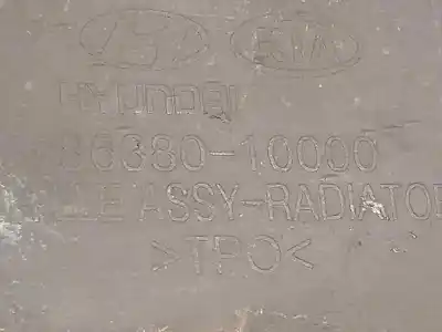 Автозапчасти б/у передняя решетка за kia carens iii monospace (un) 2.0 crdi 140 ссылки oem iam 8638010000 863801d000 