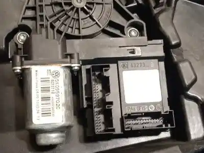 Pezzo di ricambio per auto di seconda mano alzacristalli anteriore destro per volkswagen golf vi (5k1) 1.6 tdi riferimenti oem iam 5k1837730q 5k0837462d 5k0959702c