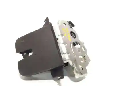 Pièce détachée automobile d'occasion COFFRE / SERRURE DE PORTE pour SKODA FABIA  Références OEM IAM 8R0827505A  