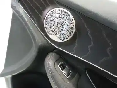 Pièce détachée automobile d'occasion garniture de porte avant droite pour mercedes-benz clase glc (w253) glc 250 d 4matic (253.909) références oem iam a2537203204 a25372032049h15 