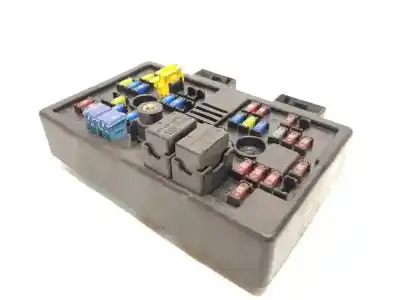 Second-hand car spare part fuse box unit for chevrolet captiva 2.0 vcdi lt oem iam references 96821082  