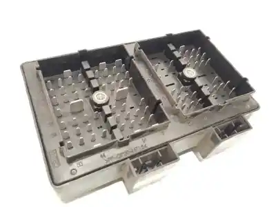 Second-hand car spare part fuse box unit for chevrolet captiva 2.0 vcdi lt oem iam references 96821082  