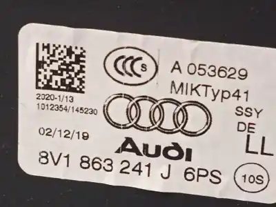 Автозапчастина б/у центральна консоль для audi a3 sedán (8vm) * посилання на oem iam 8v1863241j  8v1863241j6ps