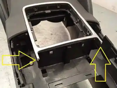 Автозапчастина б/у центральна консоль для audi a3 sedán (8vm) * посилання на oem iam 8v1863241j  8v1863241j6ps