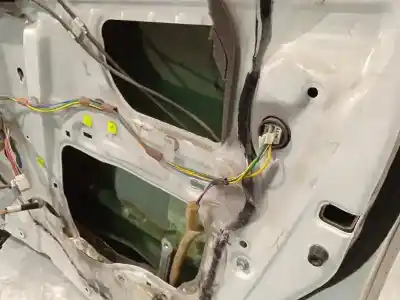 İkinci el araba yedek parçası sag ön kapi için toyota prius (nhw20) 1.5 cat oem iam referansları 6700147040  