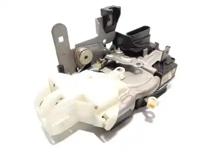 Автозапчастина б/у замок передніх дверей лівий для volvo v40 kinetic посилання на oem iam 31301421  