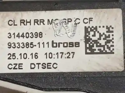 Recambio de automóvil de segunda mano de cerradura puerta trasera derecha para volvo v40 cross country 2.0 diesel cat referencias oem iam 31440398  