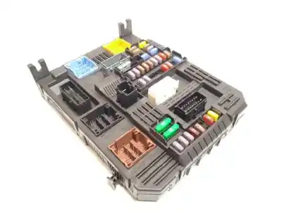 Tweedehands auto-onderdeel relais/zekeringenkastje voor peugeot traveller autobús (v_) 2.0 bluehdi 150 oem iam-referenties 9819855080  