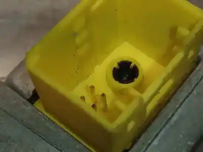 Second-hand car spare part airbag control unit for bmw serie 7 (e65/e66) 745i oem iam references 65776920472  