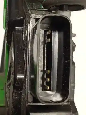 Recambio de automóvil de segunda mano de cerradura puerta delantera derecha para kia carens ( ) 1.7 crdi cat referencias oem iam 81320a4010  