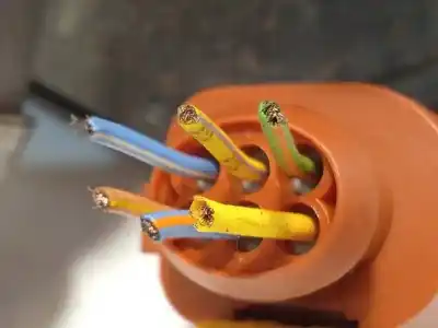 Pezzo di ricambio per auto di seconda mano scatola della farfalla per ford b-max titanium riferimenti oem iam cm5g9f991fb  2168321