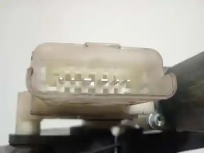 Автозапчасти б/у регулятор стекла переднего правого за peugeot 308 sw ii (lc_, lj_, lr_, lx_, l4_) 1.5 bluehdi 130 ссылки oem iam 9825710280  