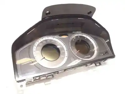 Pièce détachée automobile d'occasion COMPTEUR DE VITESSE TABLEAU DE BORD pour VOLVO V60 KOMBI  Références OEM IAM 31270901AA 31270901 