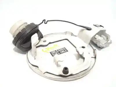 Автозапчасти б/у наружная крышка топлива за toyota prius (nhw30) plug-in hybrid advance ссылки oem iam 7735047030  