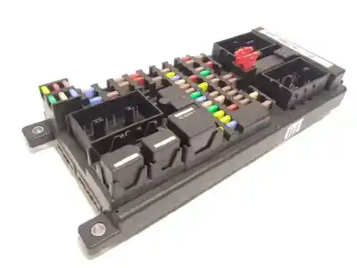 Pezzo di ricambio per auto di seconda mano scatola relè/fusibili per land rover discovery sport (l550) 2.0 d riferimenti oem iam fk7214f041ae lr078822 