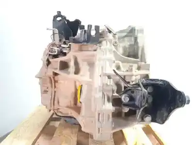 Second-hand car spare part gearbox for toyota avensis (t27) 2.2 d-4d cat oem iam references 3050020a70  