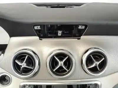 Tweedehands auto-onderdeel dashboard voor mercedes-benz clase gla (w156) gla 180 (156.942) oem iam-referenties 1176800801 a11768008017h52 a1768600002
