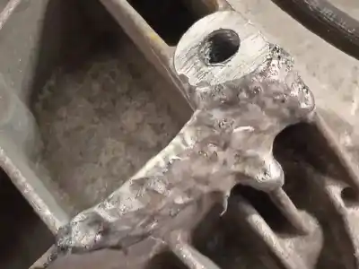 Pezzo di ricambio per auto di seconda mano riduttore per ford kuga (cbv) titanium riferimenti oem iam av4r7002aa  1737035