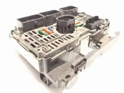Second-hand car spare part fuse box unit for peugeot 607 (s2) 2.2 oem iam references 9657718580  