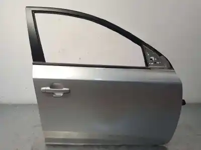 Recambio de automóvil de segunda mano de puerta delantera derecha para kia cee´d 1.6 crdi cat referencias oem iam 760041h000  