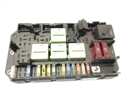 Автозапчасти б/у блок реле/предохранителей за land rover range rover (lm) 3.0 td6 ссылки oem iam yqe000350 518776109 045106051403