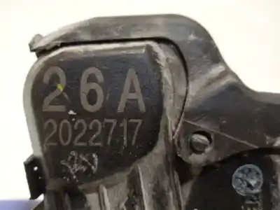 Pezzo di ricambio per auto di seconda mano serratura porta anteriore sinistra per suzuki grand vitara jb (jt) 1.9 ddis turbodiesel riferimenti oem iam 2022717 8225065j13 