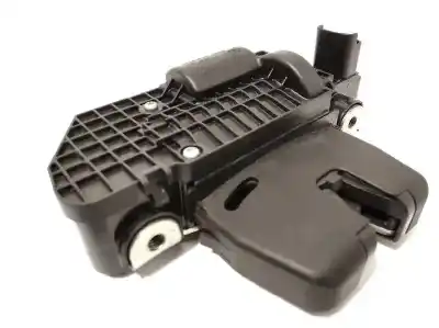 Pièce détachée automobile d'occasion coffre / serrure de porte pour peugeot 208 style références oem iam 9694648680  