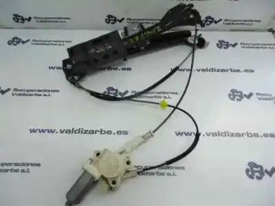 Recambio de automóvil de segunda mano de elevalunas delantero izquierdo para mercedes clase clk (w209) cabrio 1.8 cat referencias oem iam a2308201042  