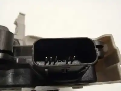 Recambio de automóvil de segunda mano de cerradura puerta delantera derecha para hyundai kona 1.0 tgdi cat referencias oem iam 81320j9010  
