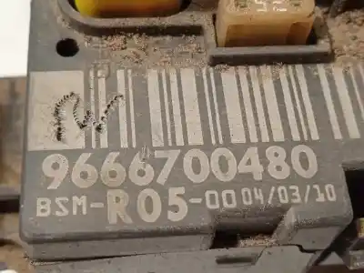 Second-hand car spare part fuse box unit for peugeot partner kombi premium oem iam references 9666700480  