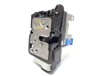 Second-hand car spare part front right door lock for lynk & co 01 phev oem iam references 8888128526