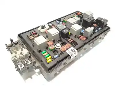 Second-hand car spare part fuse box unit for chevrolet cruze (j300) 2.0 cdi oem iam references 13255300 96982039 