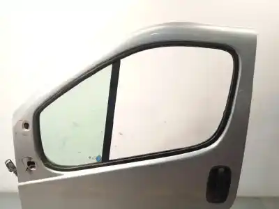 Recambio de automóvil de segunda mano de puerta delantera izquierda para renault trafic combi (ab 4.01) 9 - plazas (l1h1) acristalado. combi corto referencias oem iam 7751472214  