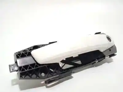 Pezzo di ricambio per auto di seconda mano maniglia esterna anteriore sinistra per audi a3 (8vk) basic riferimenti oem iam 8v0837205a