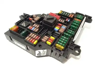 Second-hand car spare part fuse box unit for bmw serie 5 lim. (f10) 525d oem iam references 9210857