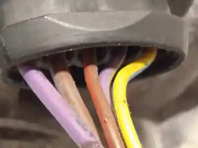 Автозапчасти б/у бабочка коробка за audi q3 (8ug) attraction quattro ссылки oem iam 04l128059aa 04l128063aa 