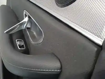 Recambio de automóvil de segunda mano de guarnecido puerta trasera izquierda para mercedes clase e (w213) e 220 d (213.004) referencias oem iam 21373071059k01 a21373071059k01 