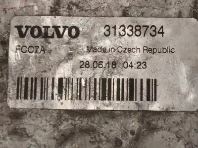 Peça sobressalente para automóvel em segunda mão intercooler por volvo v40 2.0 cat referências oem iam 31338734  