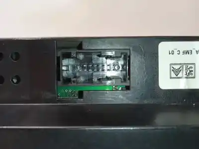 Pièce détachée automobile d'occasion écran multifonctions pour peugeot 607 (s1) básico références oem iam 96494046xt s110661002 