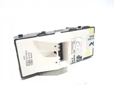 Peça sobressalente para automóvel em segunda mão botão / interruptor elevador vidro dianteiro esquerdo por hyundai i20´20 ( bc3/bi3desde 08/20 ) 1.2 referências oem iam 93571q0210  93571q02104x